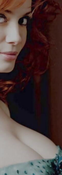 CELEBEAUTY CLEAVAGE... CHRISTINA HENDRICH