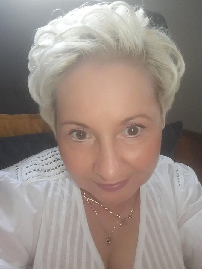 blonde mom