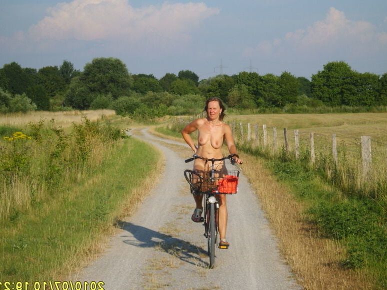 Bike and sport girls