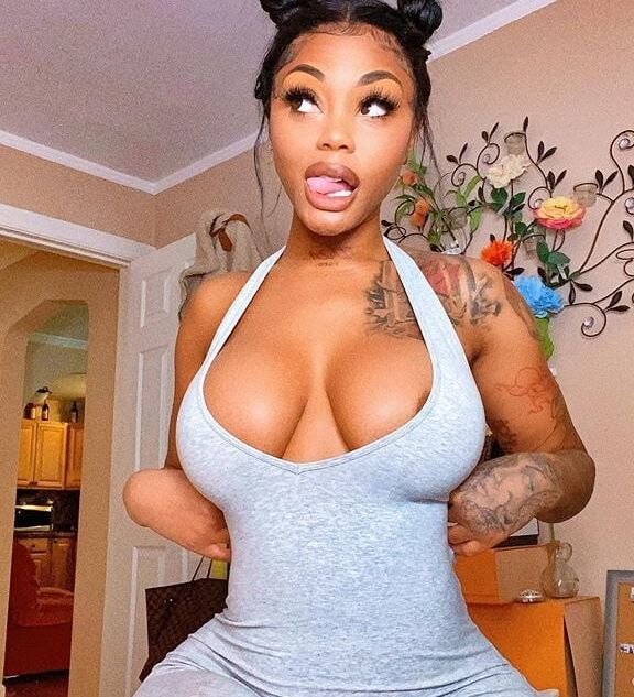 Brandi shari