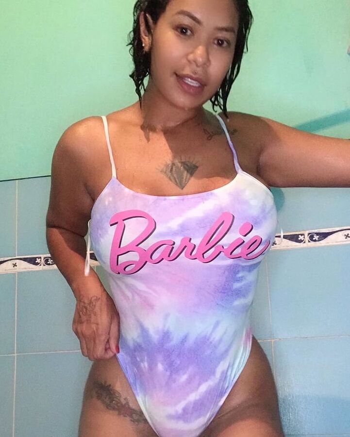 Adri dominicana tetona y puta