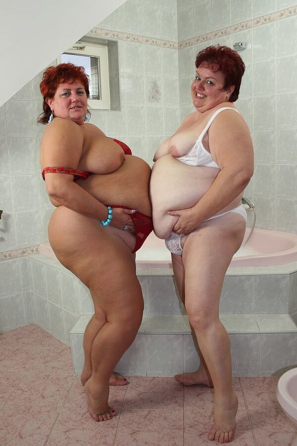 Bbw mix (Lesbian fun)