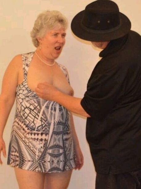 I LOVE Hot Moms, MILFS, Mature (COUPLES)