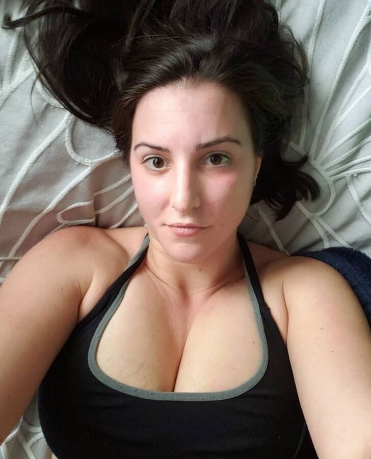 Riannmc Is her kik tribute her