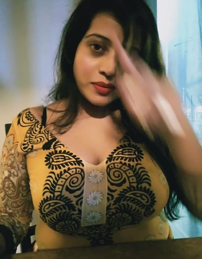 BANGLADESHI BiG Boobs sanay