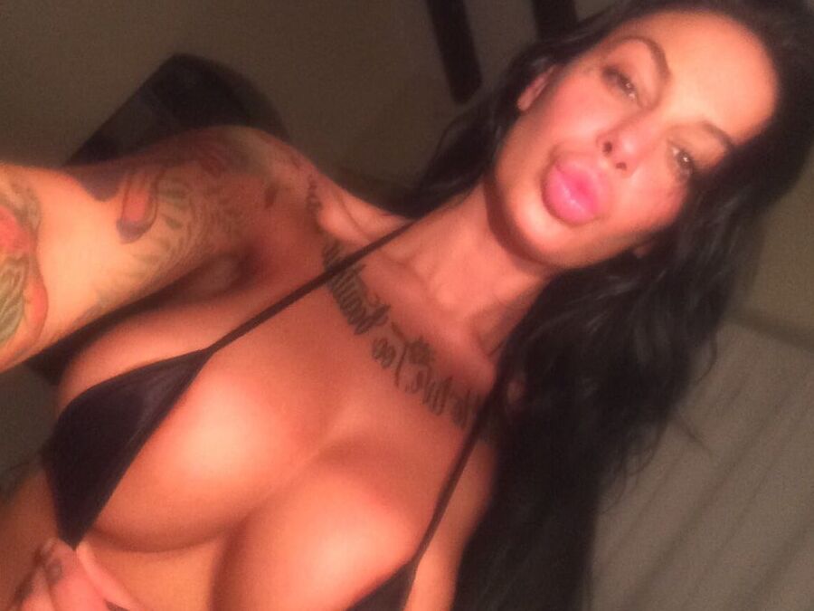 Angelina Valentine Twitter