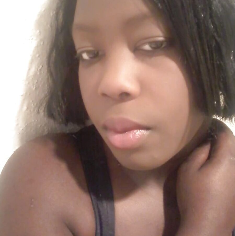 Black escort named Kitten