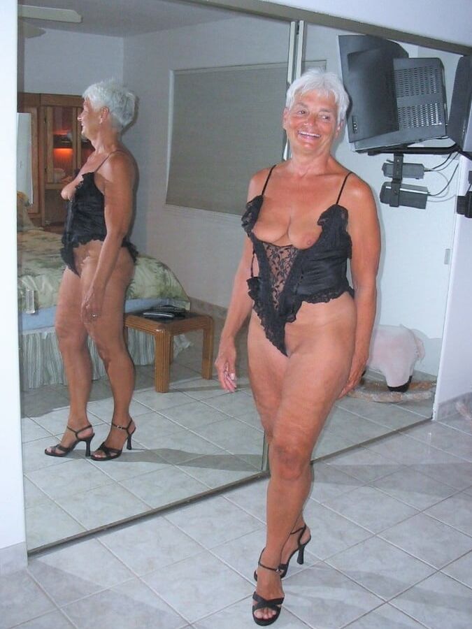 I invite all grannies to get naked