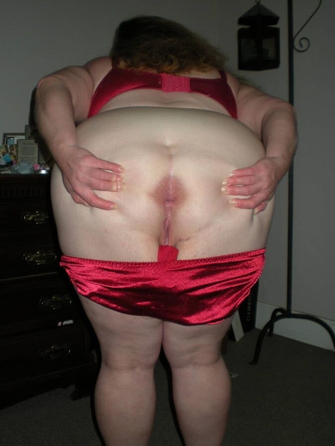 Sexy as fuck FAT MILF Slut with HUGE Tits