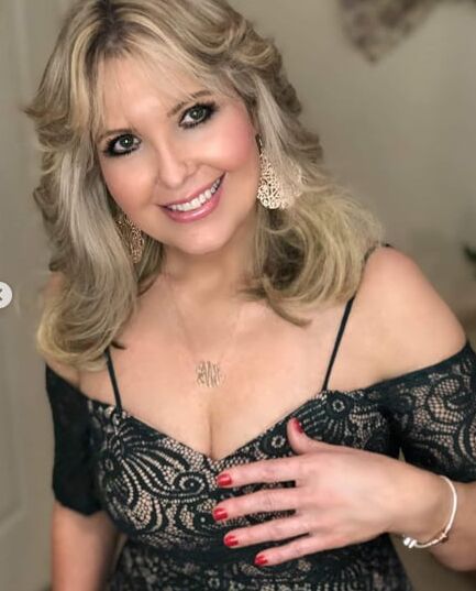 Hot Instagram Milf Karen