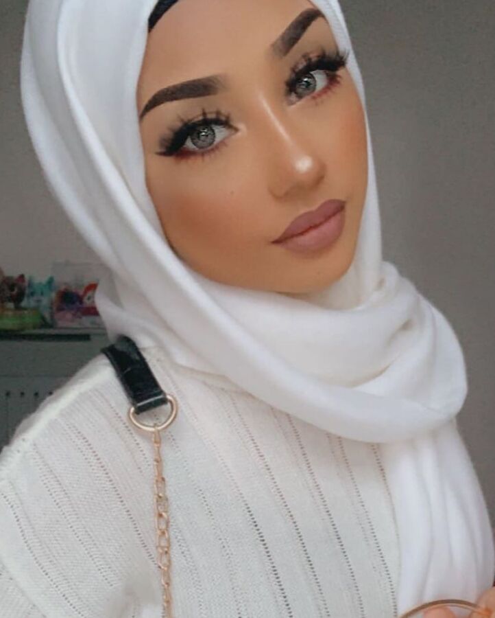 Hot Paki Bengali Indian Arab Mix Sexy