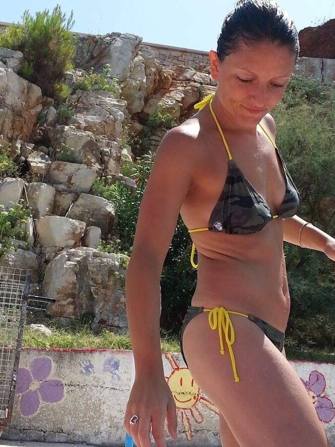Lorraine Romano, yrs, Exposed Whore From Italy