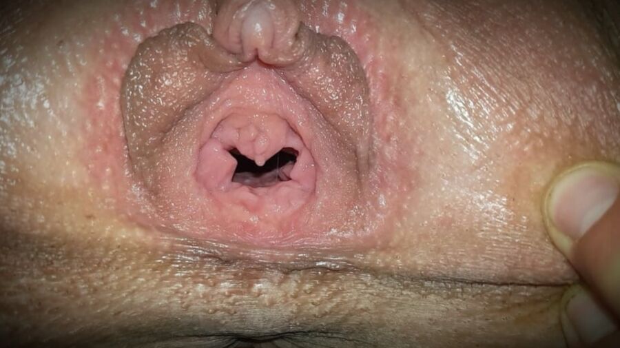 Agujeros del placer expuestos