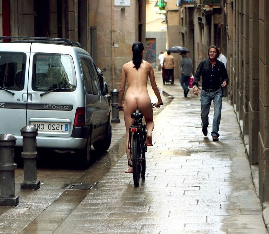Bike and sport girls