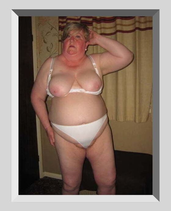 Expose web whore Moira