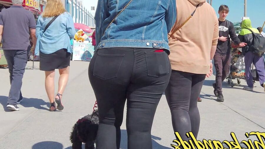 BBW with sexy wide hips and fat ass in jeans (BOOTY FOLLOW)(
