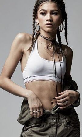 Zendaya Belly