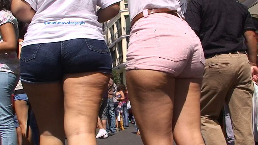 pair of teen asses GLUTEUS DIVINUS