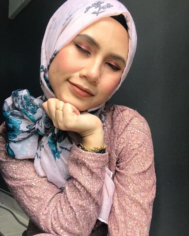 Gadis melayu puki besar
