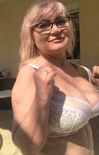 sexy plus size ladies in lingerie