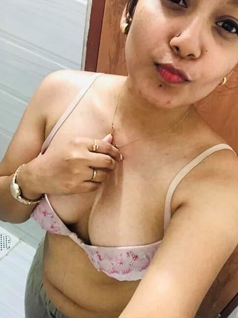 Desi Nude Horny Sluts Collection
