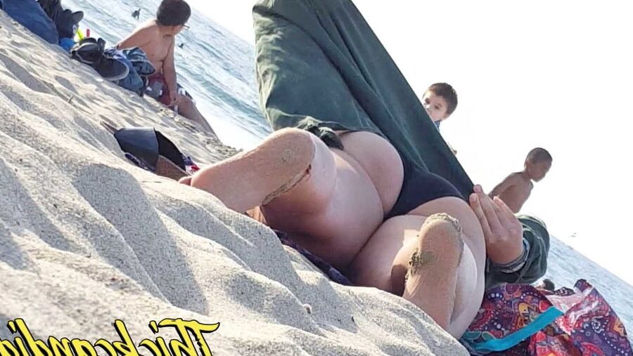 Thick Jewish Girl with Juicy Fat Ass Part.