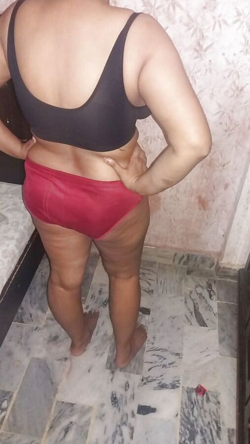 Desi paki big aunty