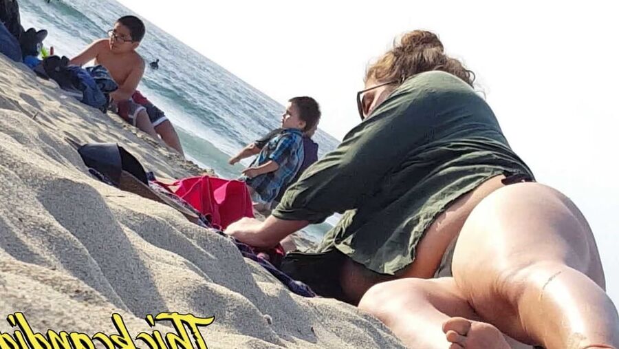 Thick Jewish Girl with Juicy Fat Ass Part.