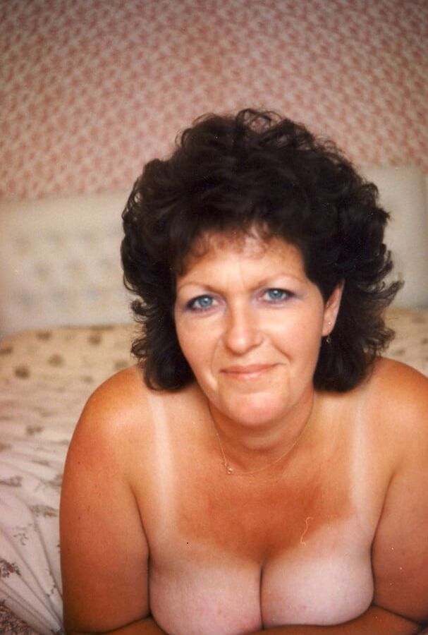 Carol, Wilts, slutwife
