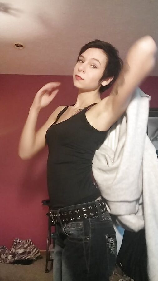 Submitted amateur brunette