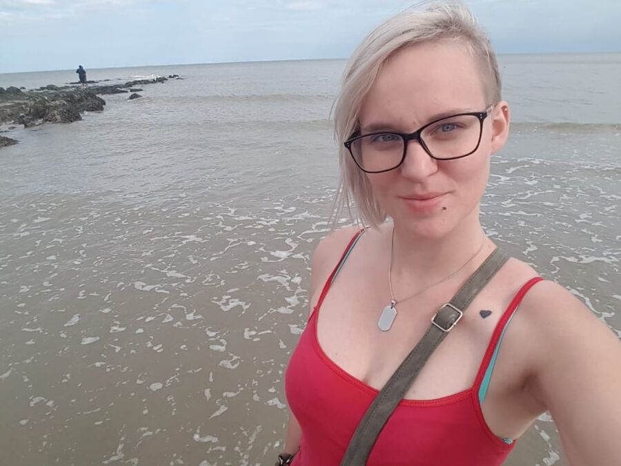 Beautiful friend for comments