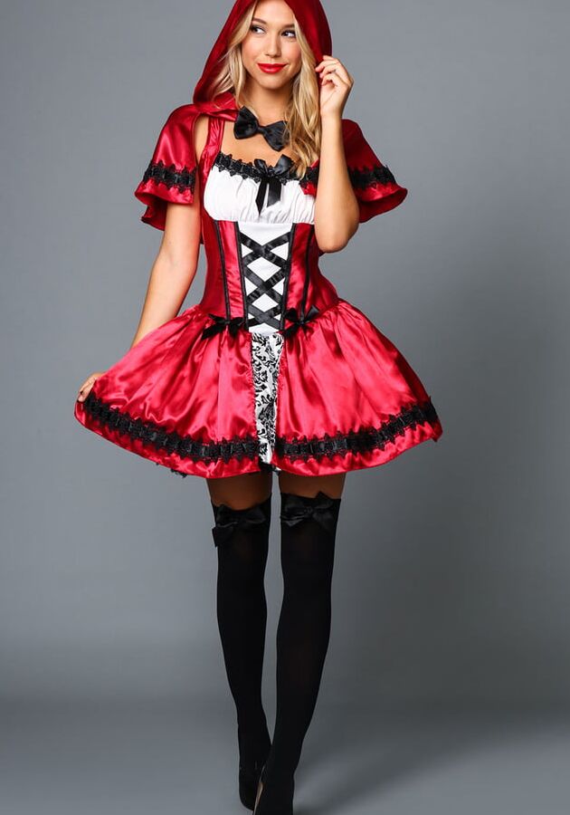 Alexis Ren - Every Day is Hallowe&;en