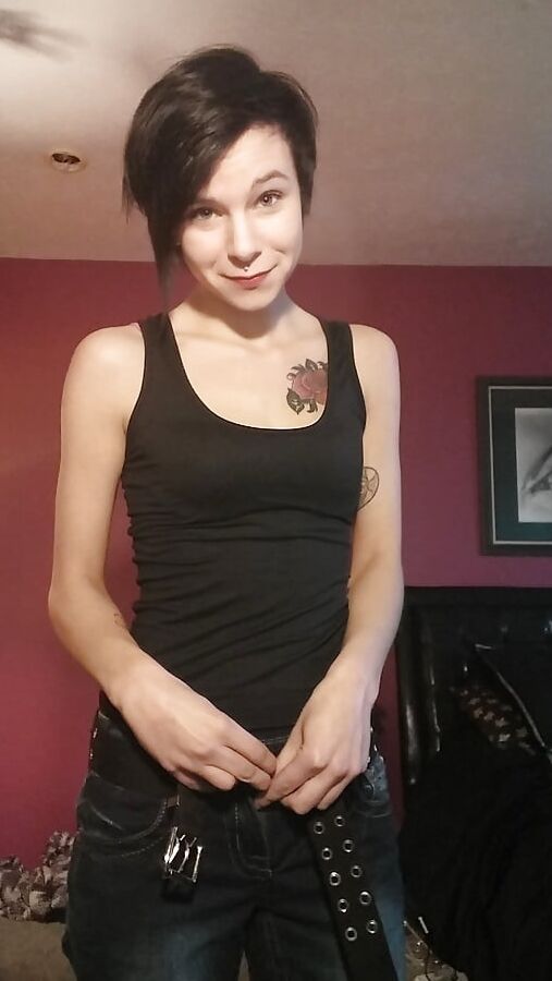 Submitted amateur brunette