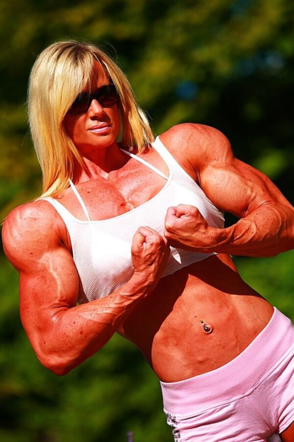 Lisa Giesbrecht muscle