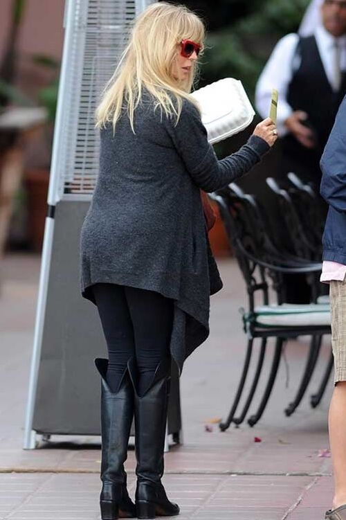 Female Celebrity Boots &amp; Leather - Goldie Hawn