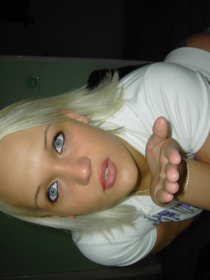 BiSexual Curvy Girl