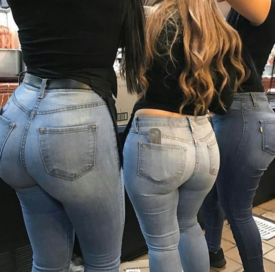 Big and Round Asses In Tight Pants