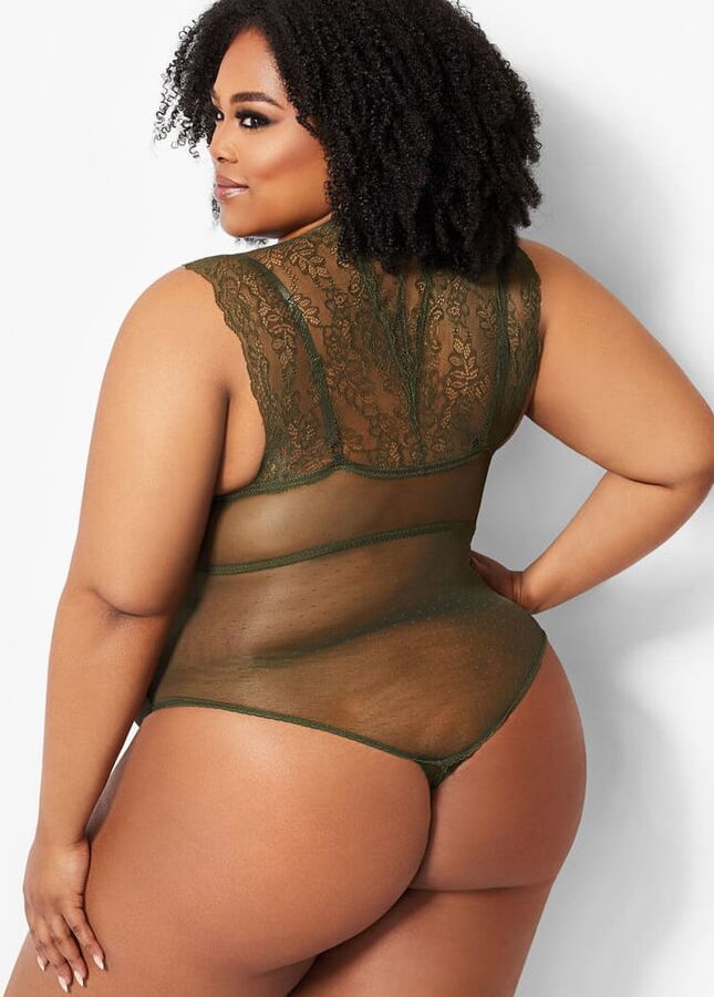 Plus size booty
