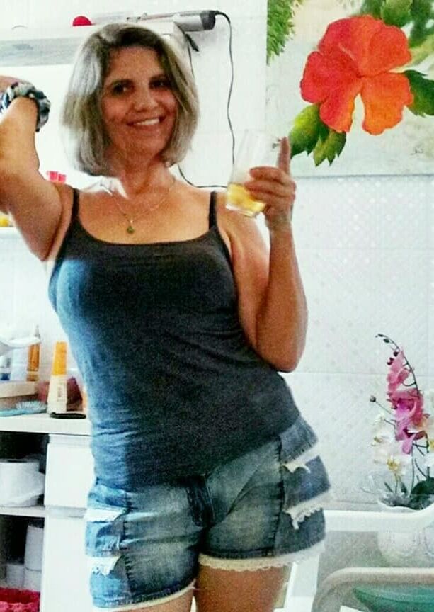 MILF LUZIA