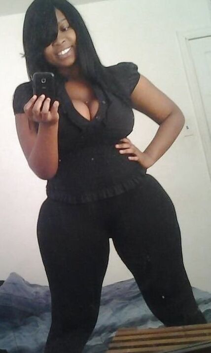 Big Tit Amateur (Ebony)