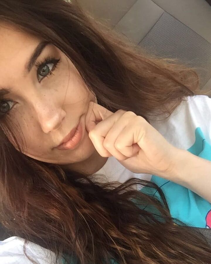 ADORABLE HOTTIE
