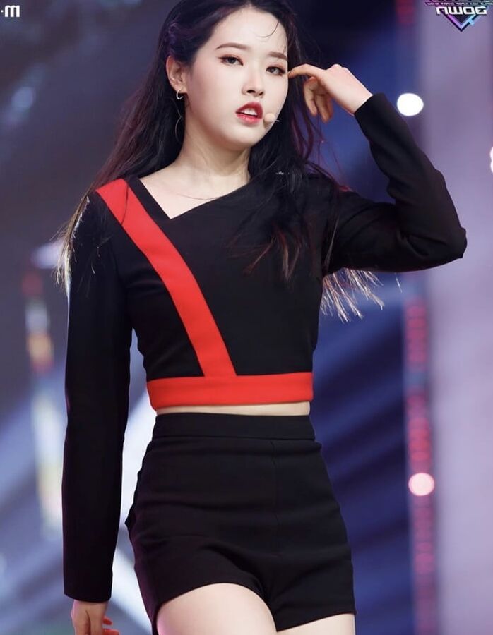 Olivia Hye - LOONA