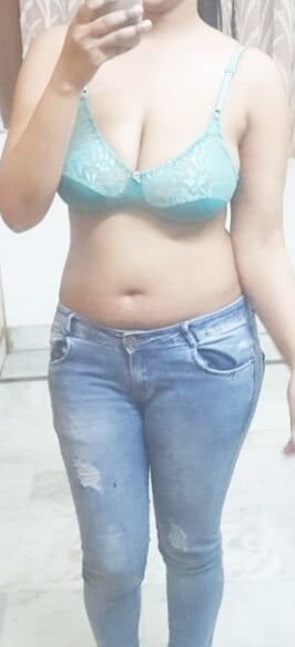 Desi Indian slut bhawana
