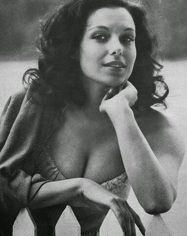 Marie Devereux