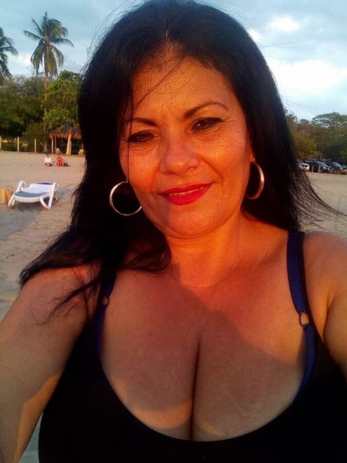 Beautiful Milfs Who love to be worship by Young boys