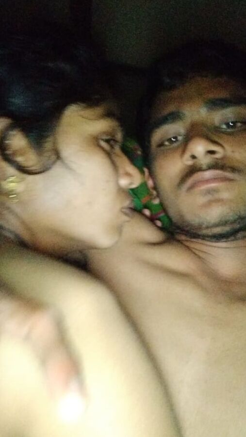 Desi married bahu