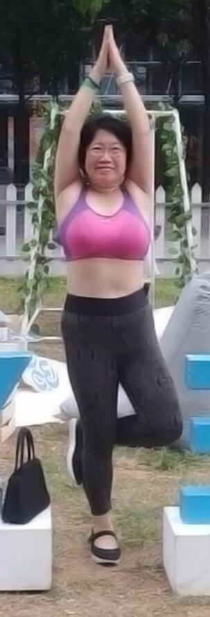 sexy big tits asian milf Yuk lin