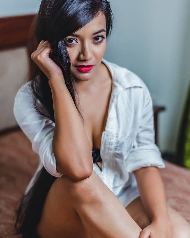 Unknown Desi Girl (leaked nudes)