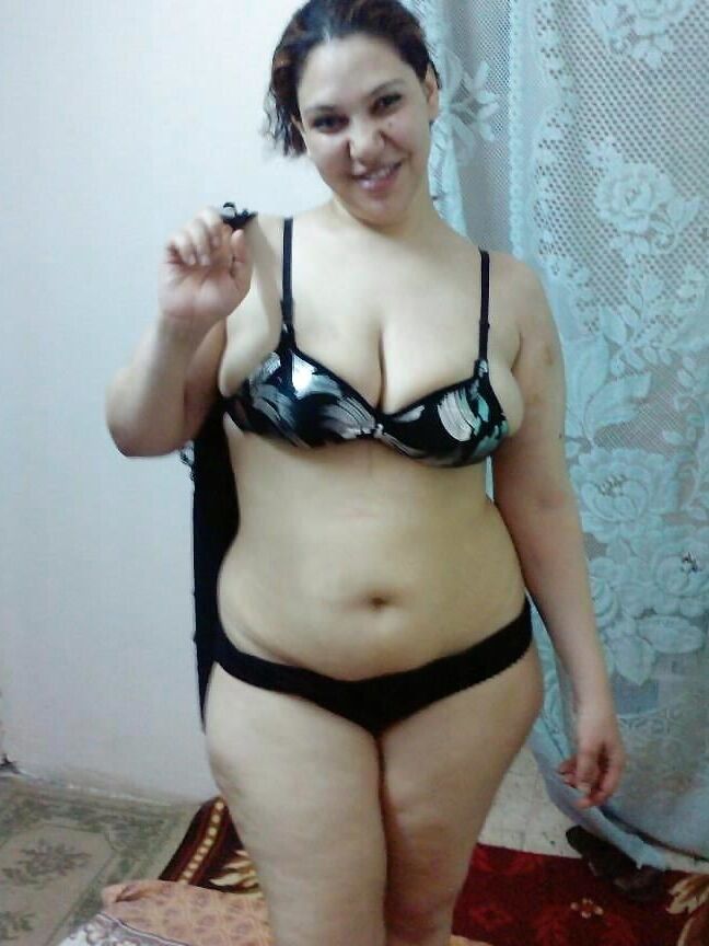 Arab - pics that were not meant to be shared