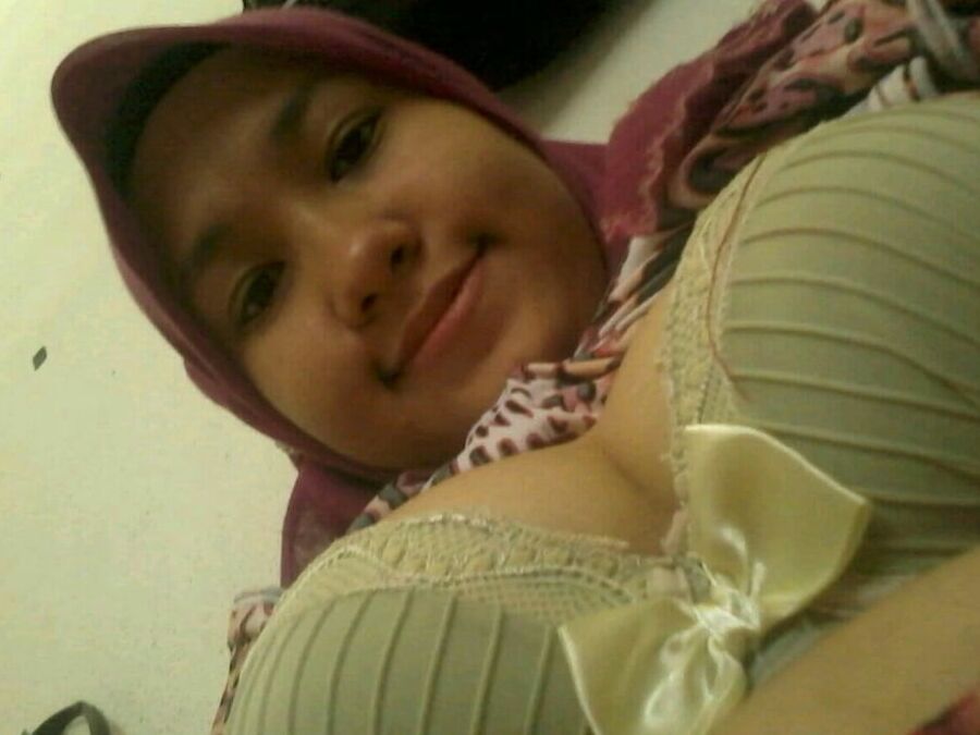 Ibu buah dada besar